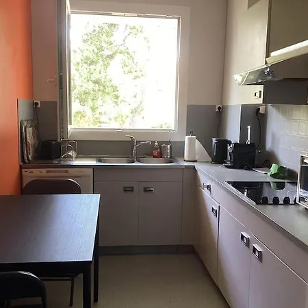 200m De La דירה *