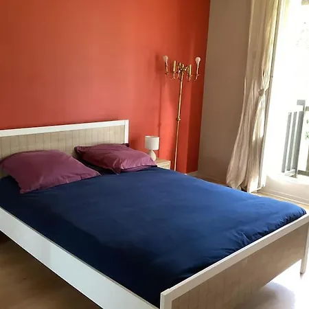 200m De La דירה טורז'וויל