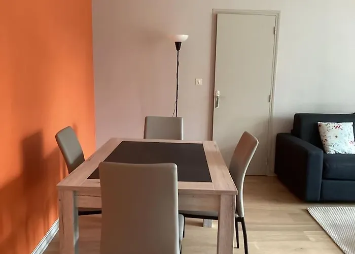 200m De La Appartement *